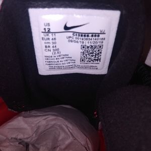 Pre-owned but excellent condition airmax 270 react